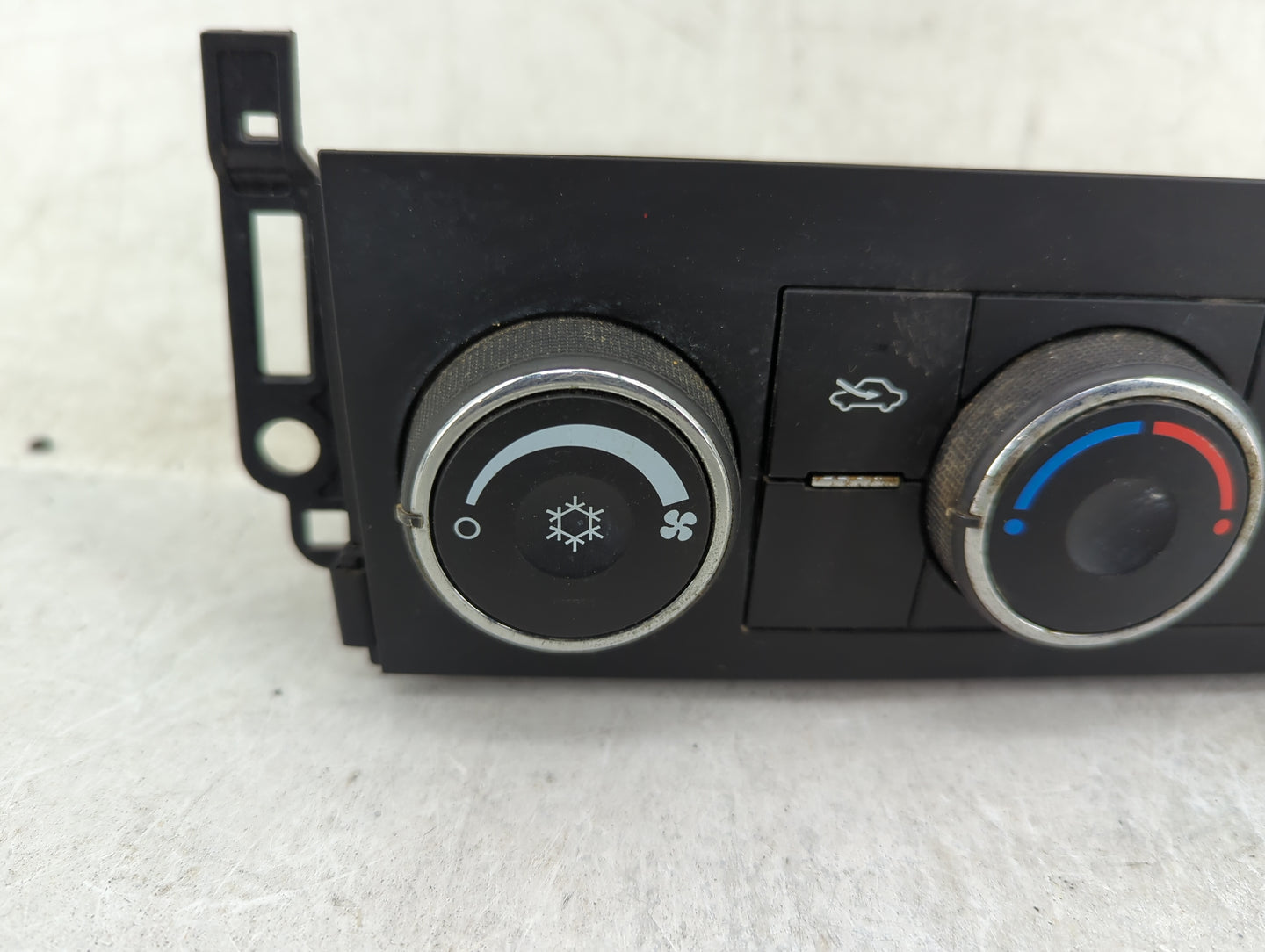 2010-2011 Chevrolet Silverado 1500 Climate Control Module Temperature AC/Heater Replacement P/N:22807237 Fits Fits 2010 2011