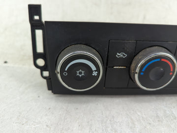 2010-2011 Chevrolet Silverado 1500 Climate Control Module Temperature AC/Heater Replacement P/N:22807237 Fits Fits 2010 2011 OEM Used Auto Parts