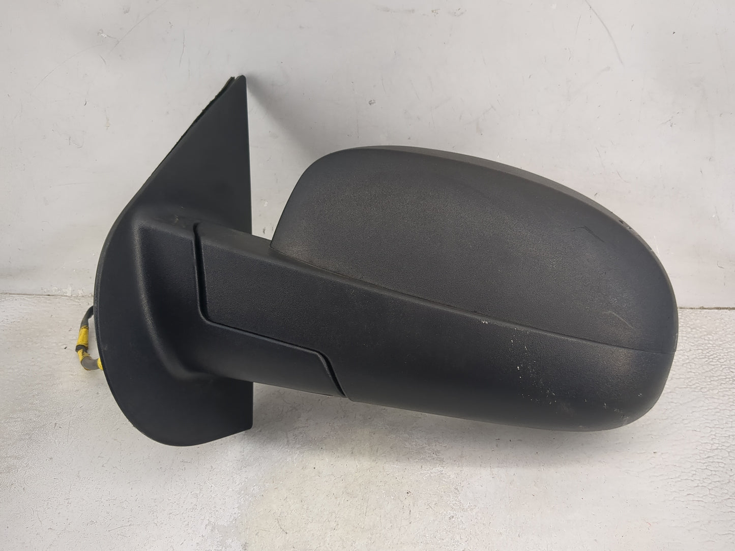 2007-2013 Chevrolet Silverado 1500 Driver Side View Mirror - Left Door Mirror OEM Used - Oemusedautoparts1.com