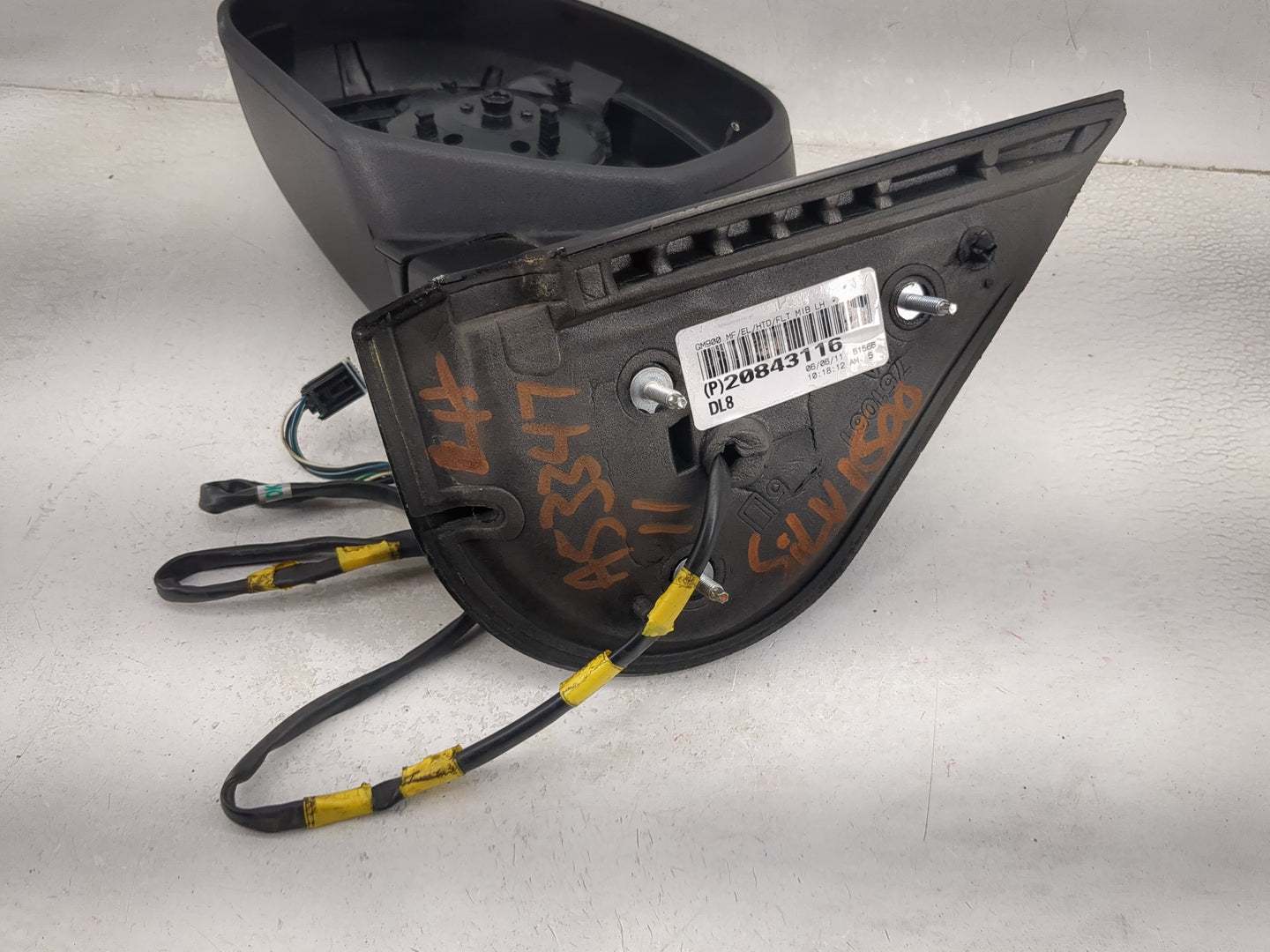 2007-2013 Chevrolet Silverado 1500 Driver Side View Mirror - Left Door Mirror OEM Used - Oemusedautoparts1.com