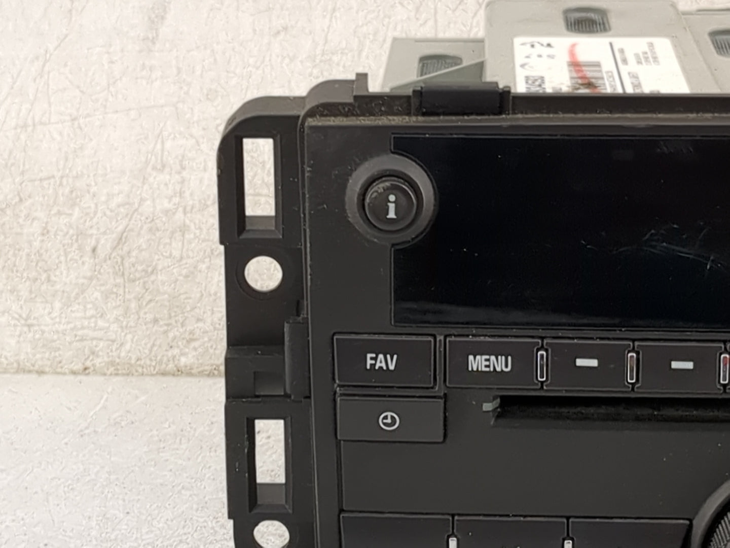 2010-2013 Chevrolet Silverado 1500 Radio AM FM Cd Player Receiver Replacement P/N:20934593 28256335 Fits OEM Used Auto Parts