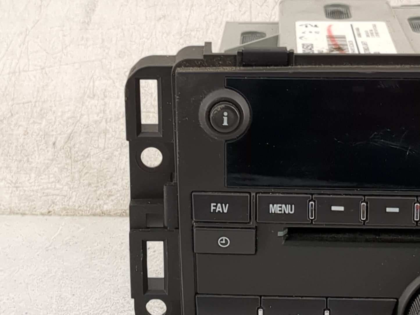 2010-2013 Chevrolet Silverado 1500 Radio AM FM Cd Player Receiver Replacement P/N:20934593 28256335 Fits OEM Used Auto Parts