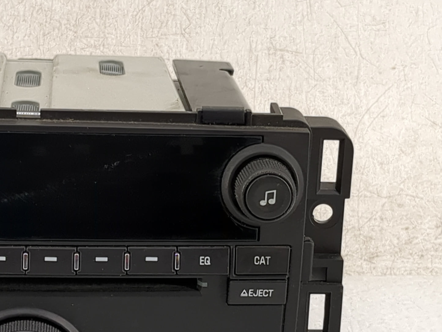 2010-2013 Chevrolet Silverado 1500 Radio AM FM Cd Player Receiver Replacement P/N:20934593 28256335 Fits OEM Used Auto Parts