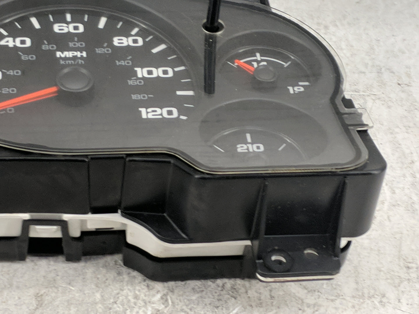 2008-2013 Chevrolet Silverado 1500 Instrument Cluster Speedometer Gauges P/N:28255338 6031615 Miles: Fits OEM Used Auto Part
