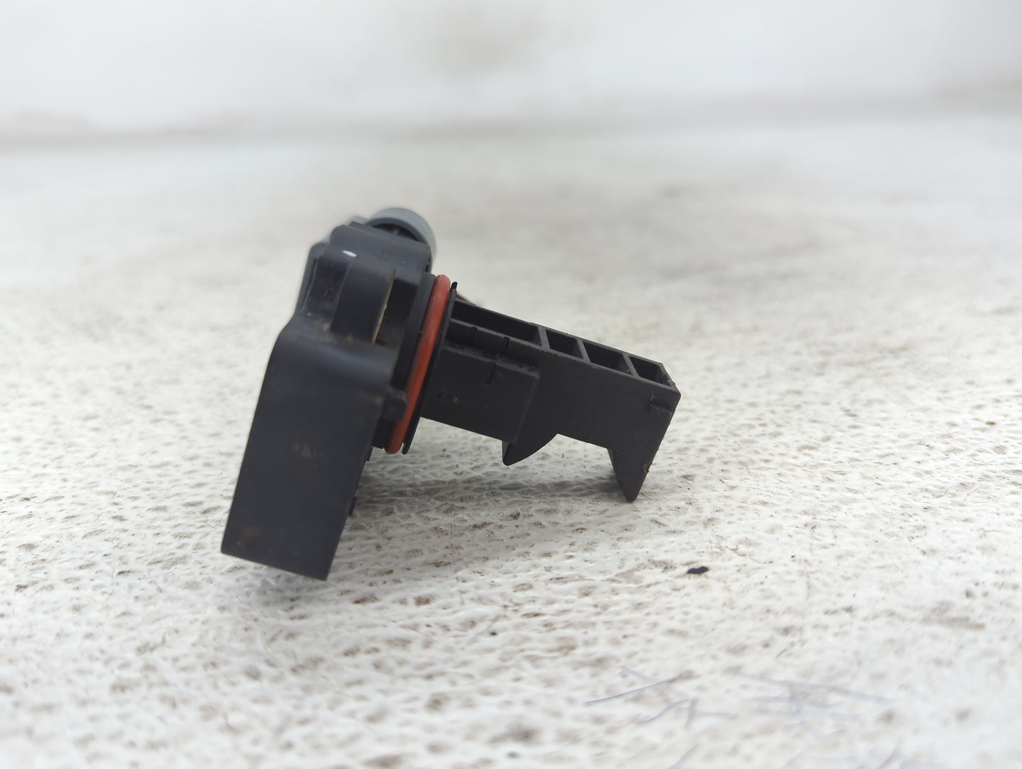2009-2013 Chevrolet Silverado 1500 Mass Air Flow Meter Maf 1487585 - Oemusedautoparts1.com