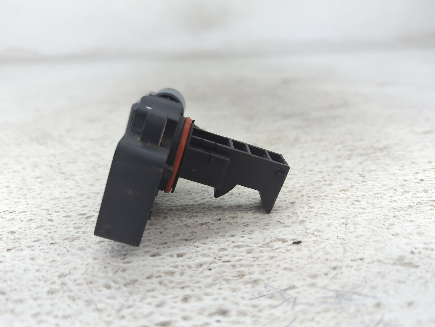 2009-2013 Chevrolet Silverado 1500 Mass Air Flow Meter Maf 1487585 - Oemusedautoparts1.com