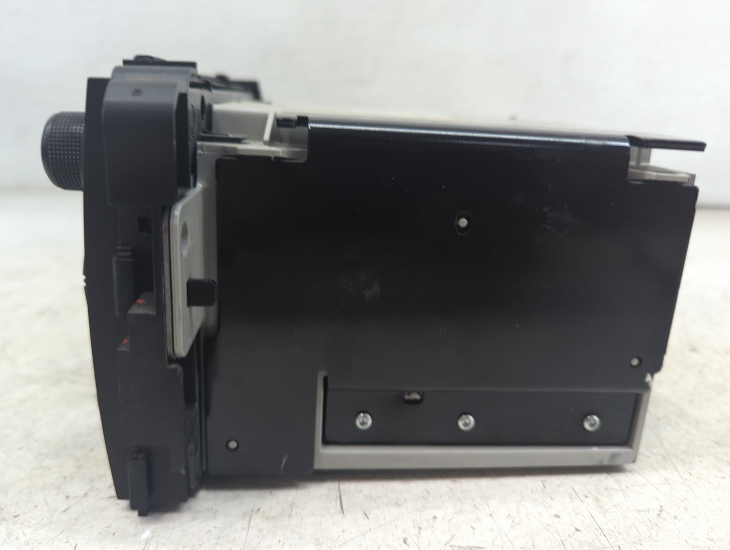 2007-2013 Chevrolet Silverado 1500 Radio AM FM Cd Player Receiver Replacement P/N:20934592 28256325 Fits OEM Used Auto Parts