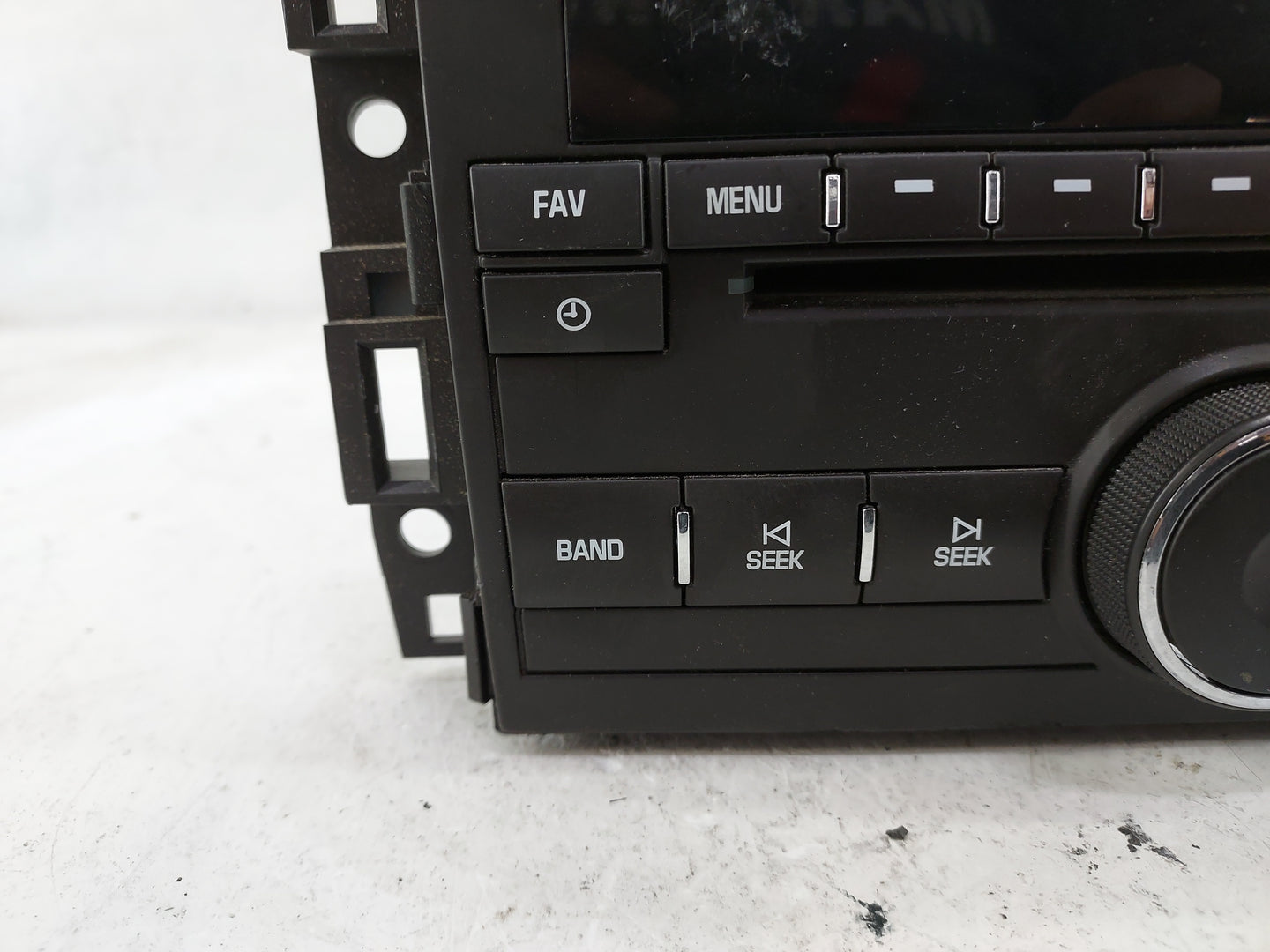 2007-2013 Chevrolet Silverado 1500 Radio AM FM Cd Player Receiver Replacement P/N:20934592 28256325 Fits OEM Used Auto Parts