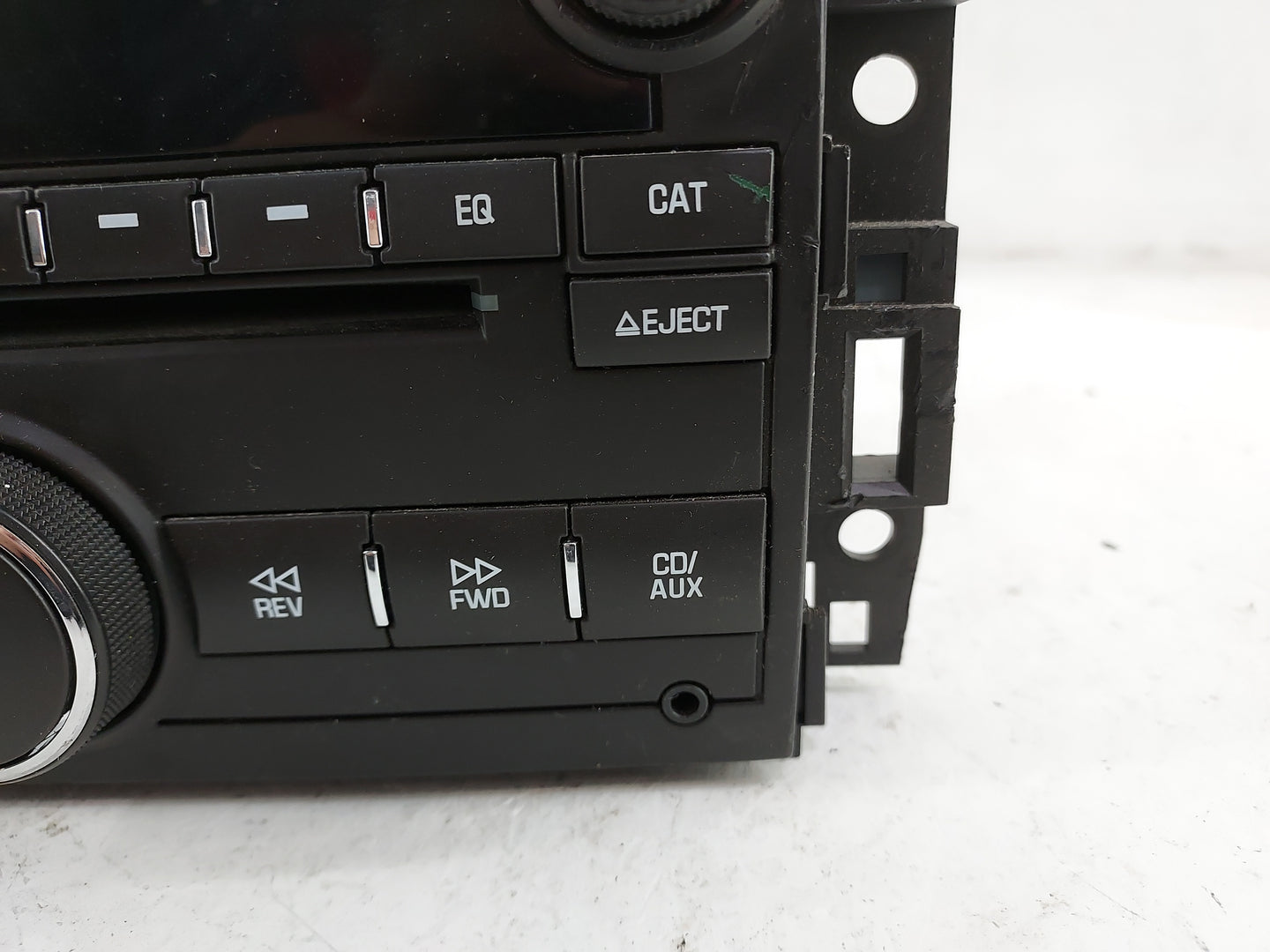 2007-2013 Chevrolet Silverado 1500 Radio AM FM Cd Player Receiver Replacement P/N:20934592 28256325 Fits OEM Used Auto Parts