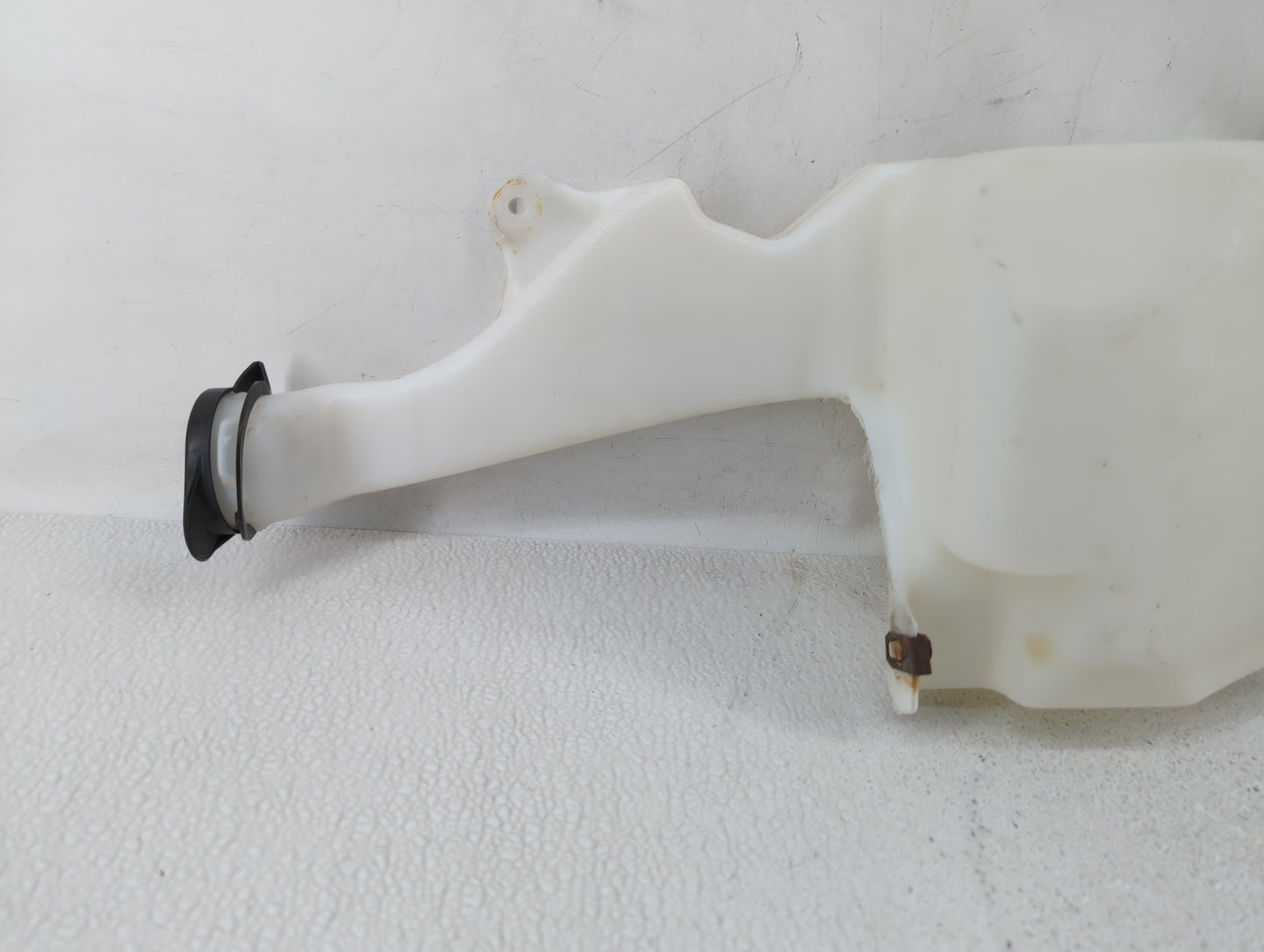Chevrolet Silverado 1500 Radiator Coolant Overflow Expansion Tank Bottle - Oemusedautoparts1.com