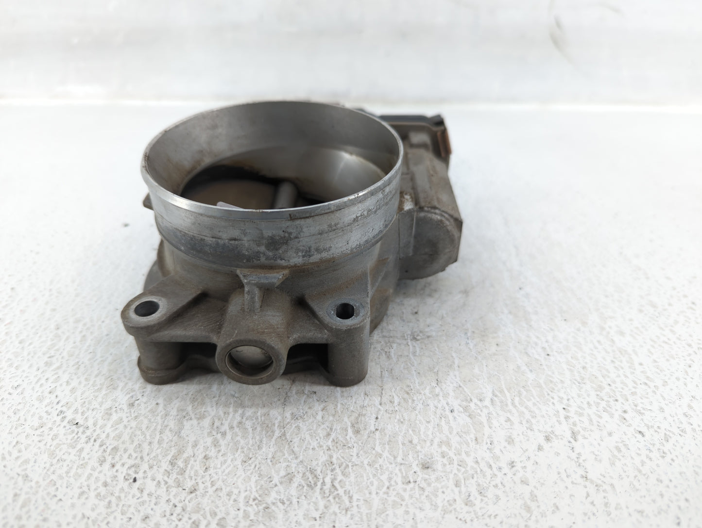 2009-2013 Chevrolet Silverado 1500 Throttle Body P/N:RME87-3C Fits Fits 2009 2010 2011 2012 2013 2014 2015 OEM Used Auto Par