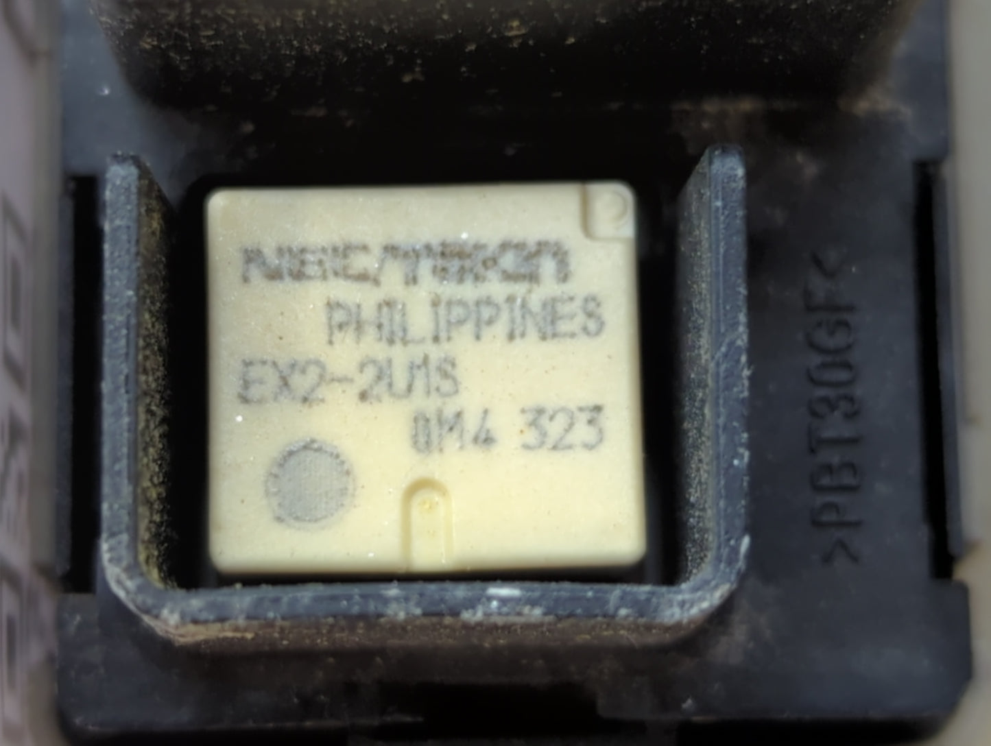 2011 Chevrolet Silverado 1500 Passenger Right Power Window Switch - Oemusedautoparts1.com