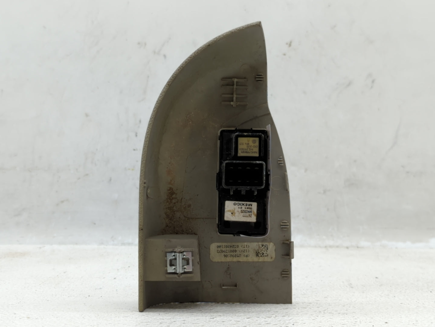2011 Chevrolet Silverado 1500 Passenger Right Power Window Switch - Oemusedautoparts1.com