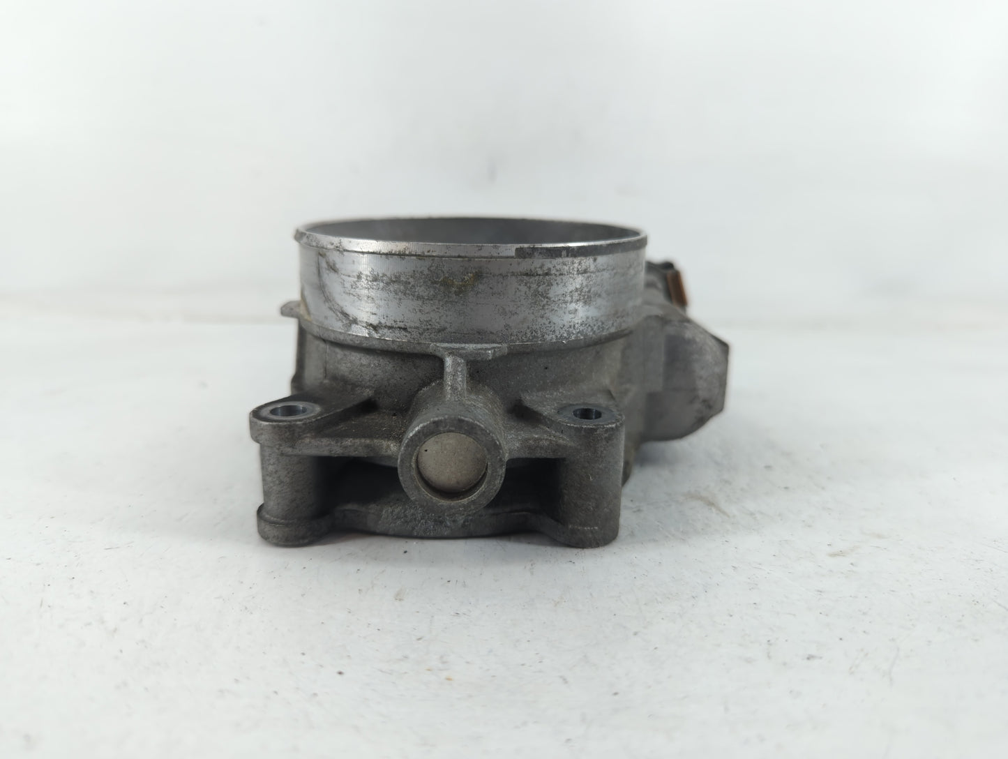 2009-2013 Chevrolet Silverado 1500 Throttle Body P/N:1310-00926A-C Fits Fits 2009 2010 2011 2012 2013 2014 2015 OEM Used Aut