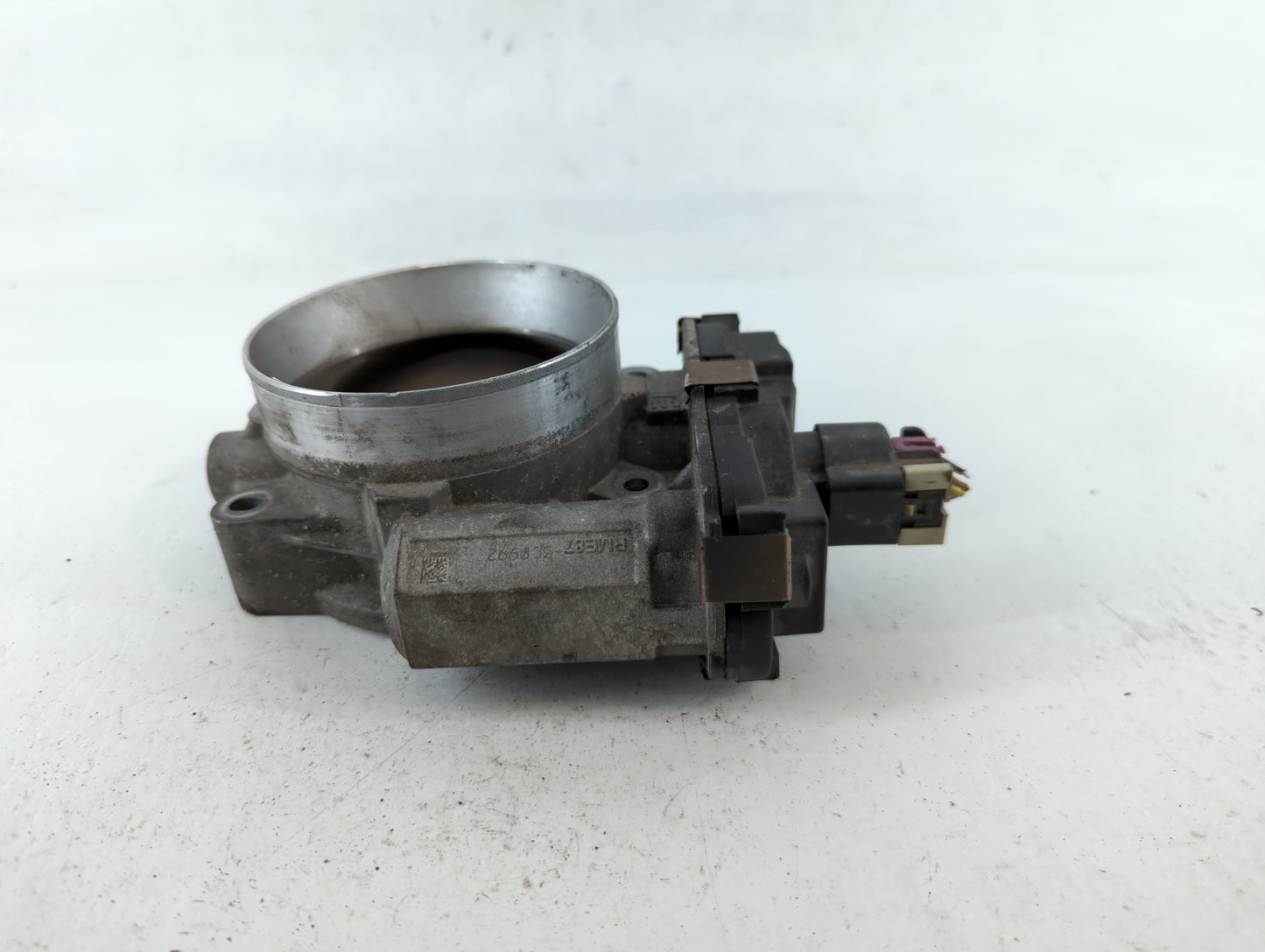 2009-2013 Chevrolet Silverado 1500 Throttle Body P/N:RME87-3C9992 Fits Fits 2009 2010 2011 2012 2013 2014 2015 OEM Used Auto