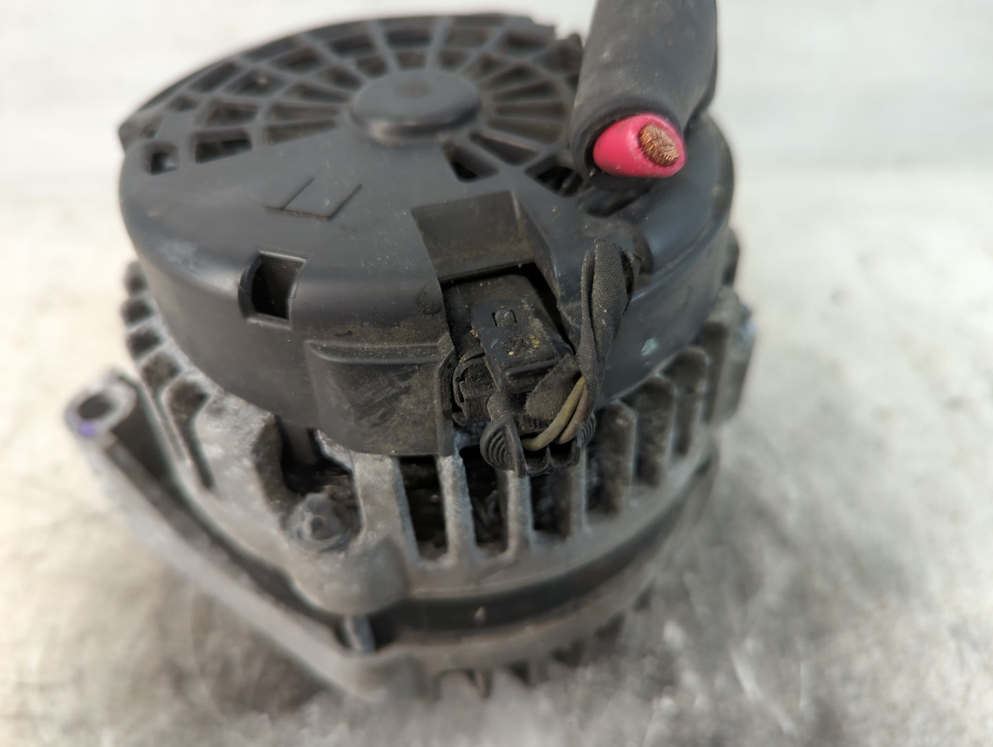 2007-2013 Chevrolet Silverado 1500 Alternator Replacement Generator Charging Assembly Engine OEM Fits OEM Used Auto Parts - 