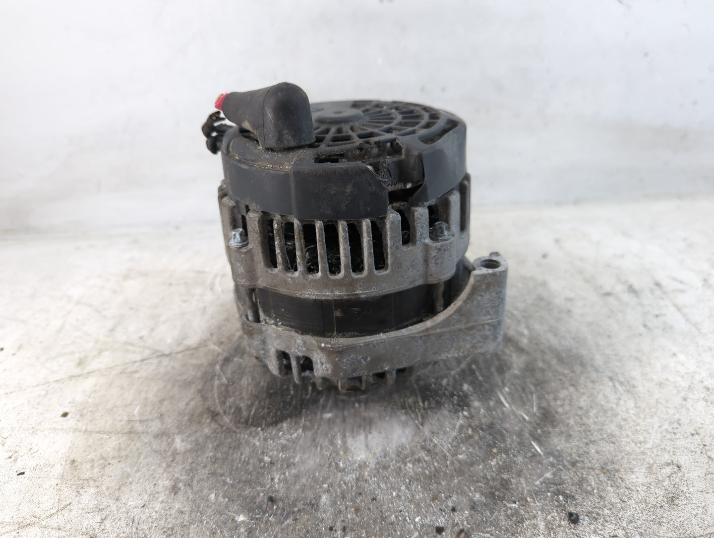 2007-2013 Chevrolet Silverado 1500 Alternator Replacement Generator Charging Assembly Engine OEM Fits OEM Used Auto Parts - 