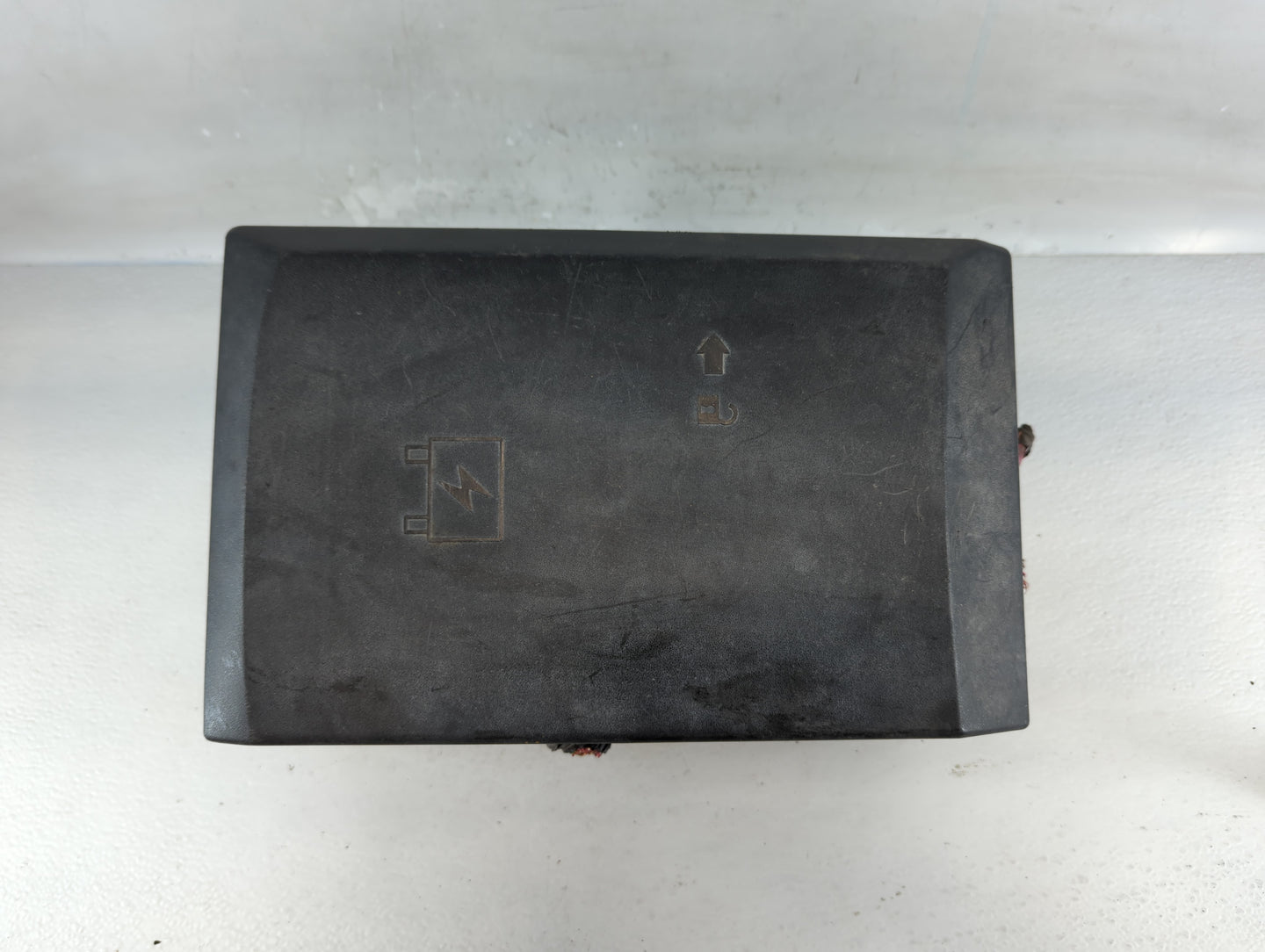 2010-2013 Chevrolet Silverado 1500 Fusebox Fuse Box Panel Relay Module P/N:28976812 Fits Fits 2010 2011 2012 2013 OEM Used A