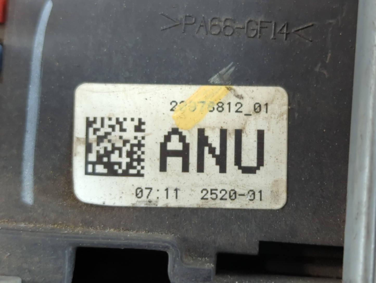 2010-2013 Chevrolet Silverado 1500 Fusebox Fuse Box Panel Relay Module P/N:28976812 Fits Fits 2010 2011 2012 2013 OEM Used A