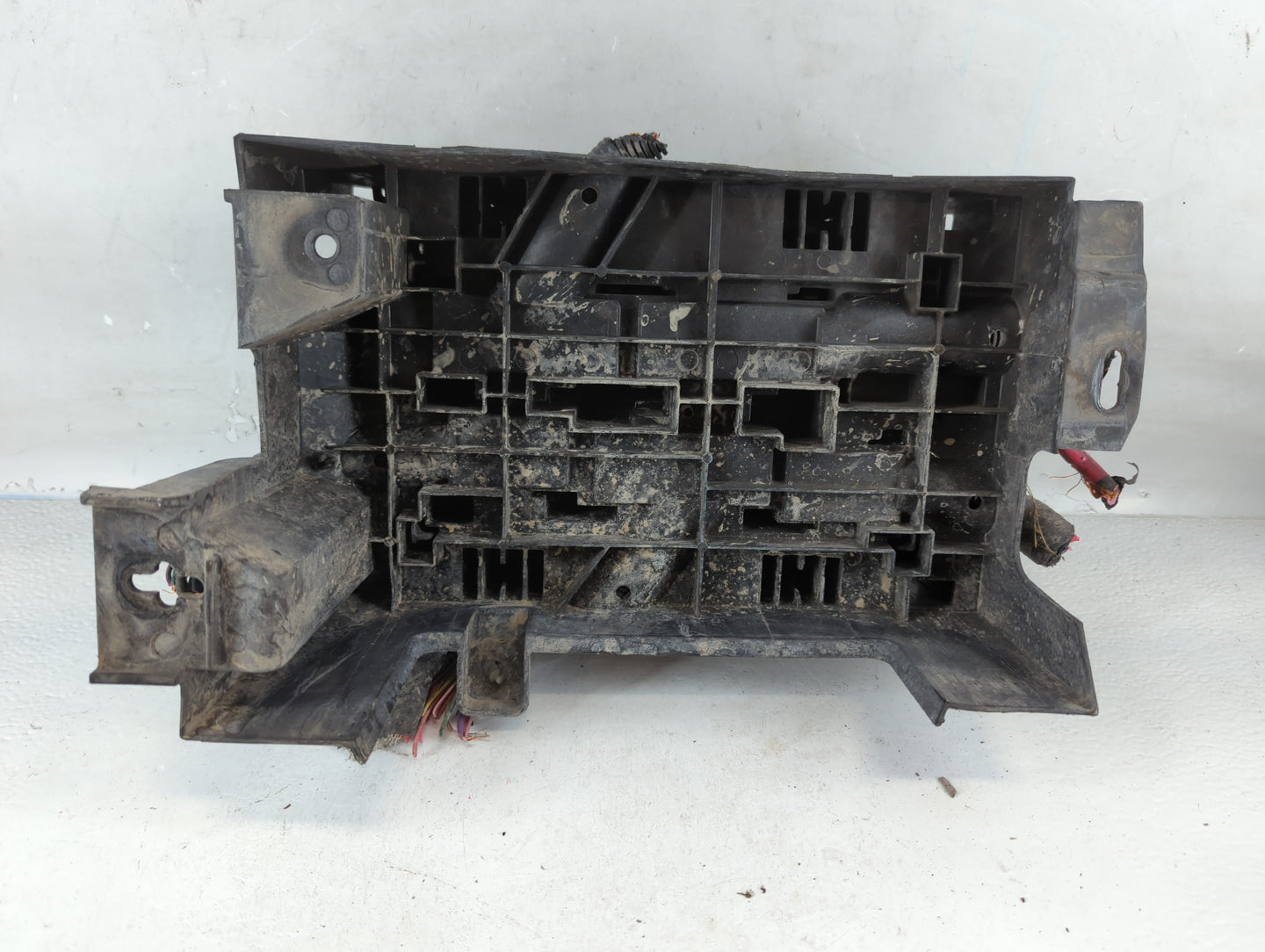 2010-2013 Chevrolet Silverado 1500 Fusebox Fuse Box Panel Relay Module P/N:28976812 Fits Fits 2010 2011 2012 2013 OEM Used A