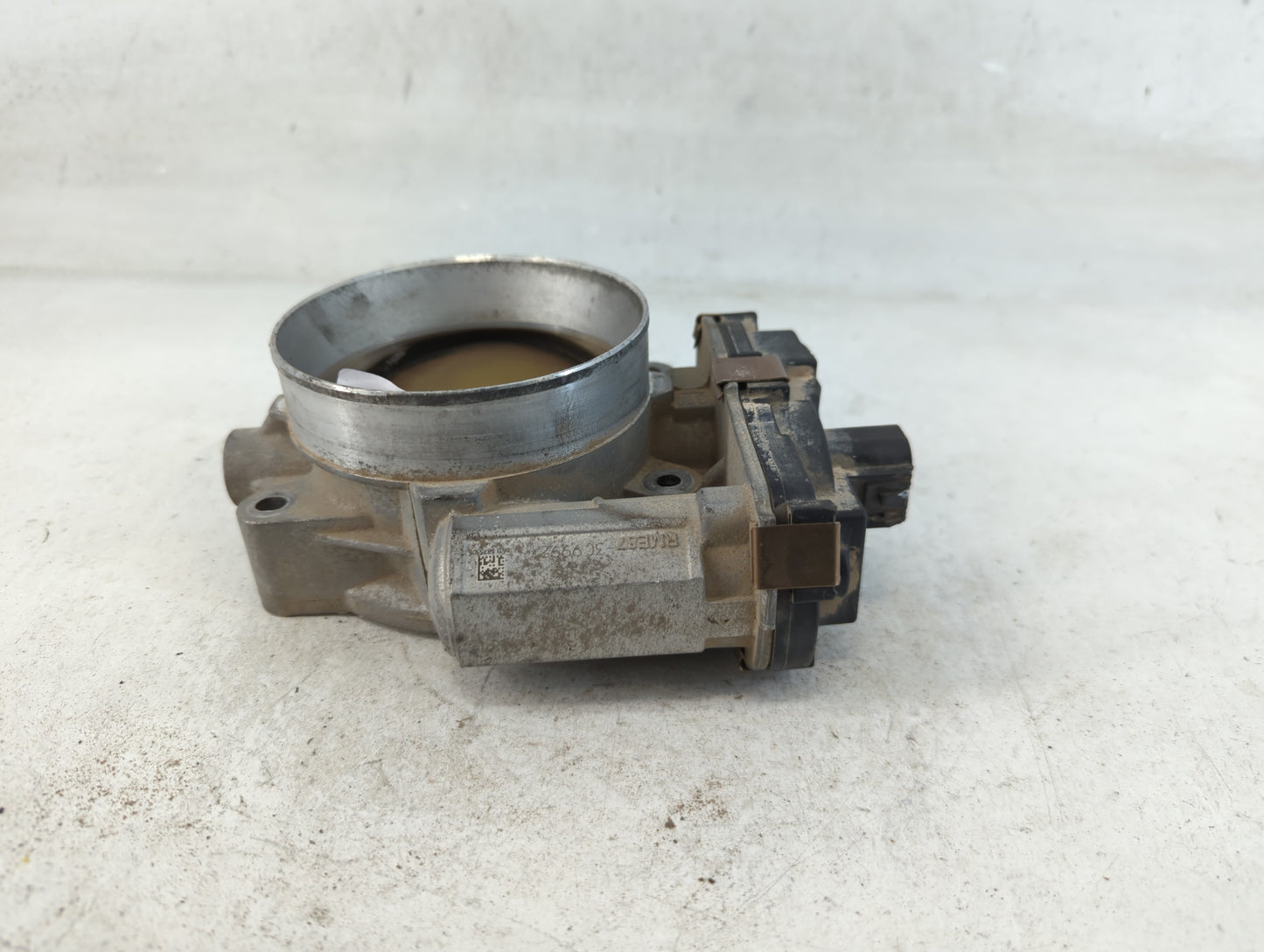 2009-2013 Chevrolet Silverado 1500 Throttle Body P/N:RME87-3C Fits Fits 2009 2010 2011 2012 2013 2014 2015 OEM Used Auto Par