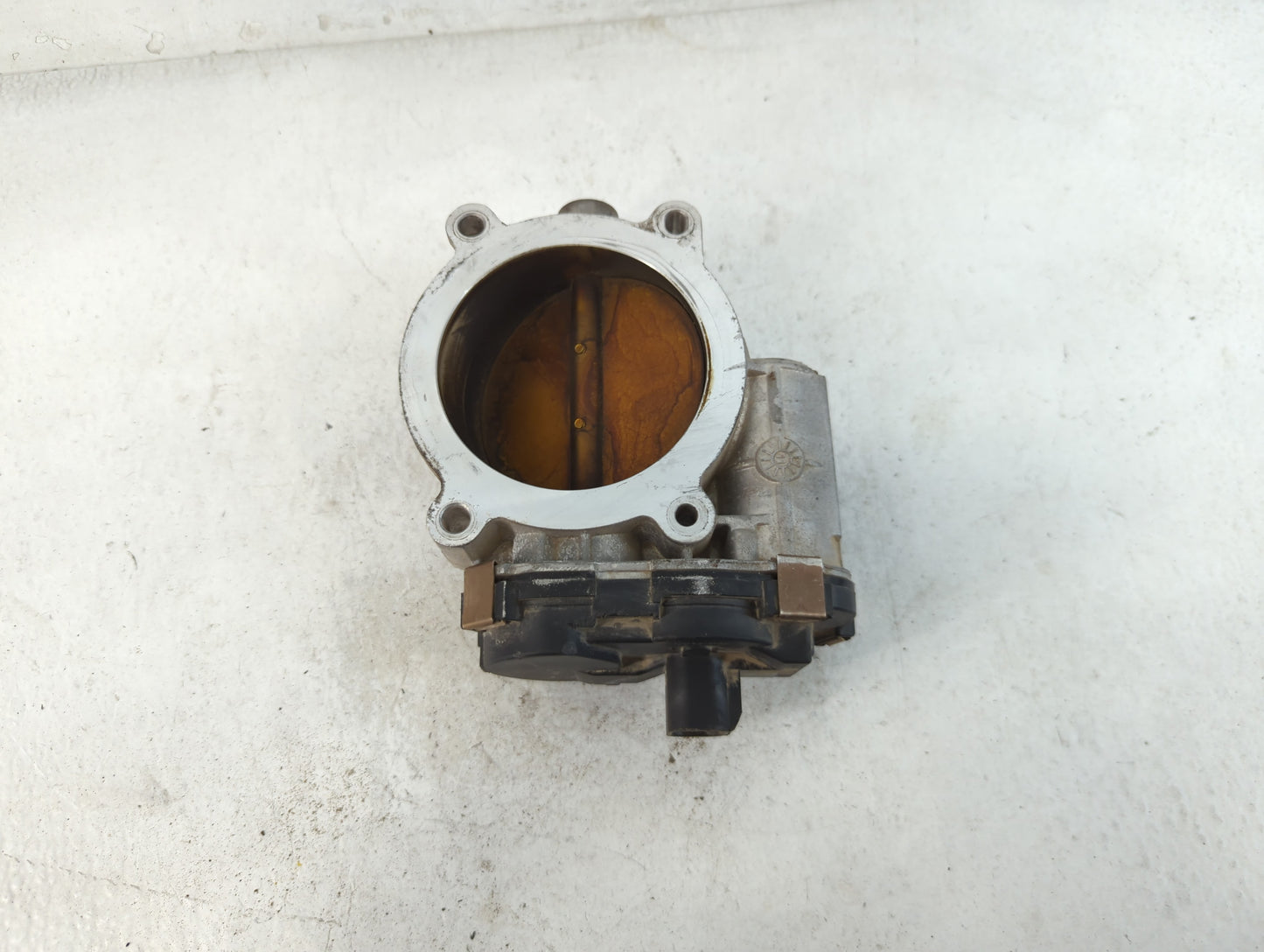 2009-2013 Chevrolet Silverado 1500 Throttle Body P/N:RME87-3C Fits Fits 2009 2010 2011 2012 2013 2014 2015 OEM Used Auto Par