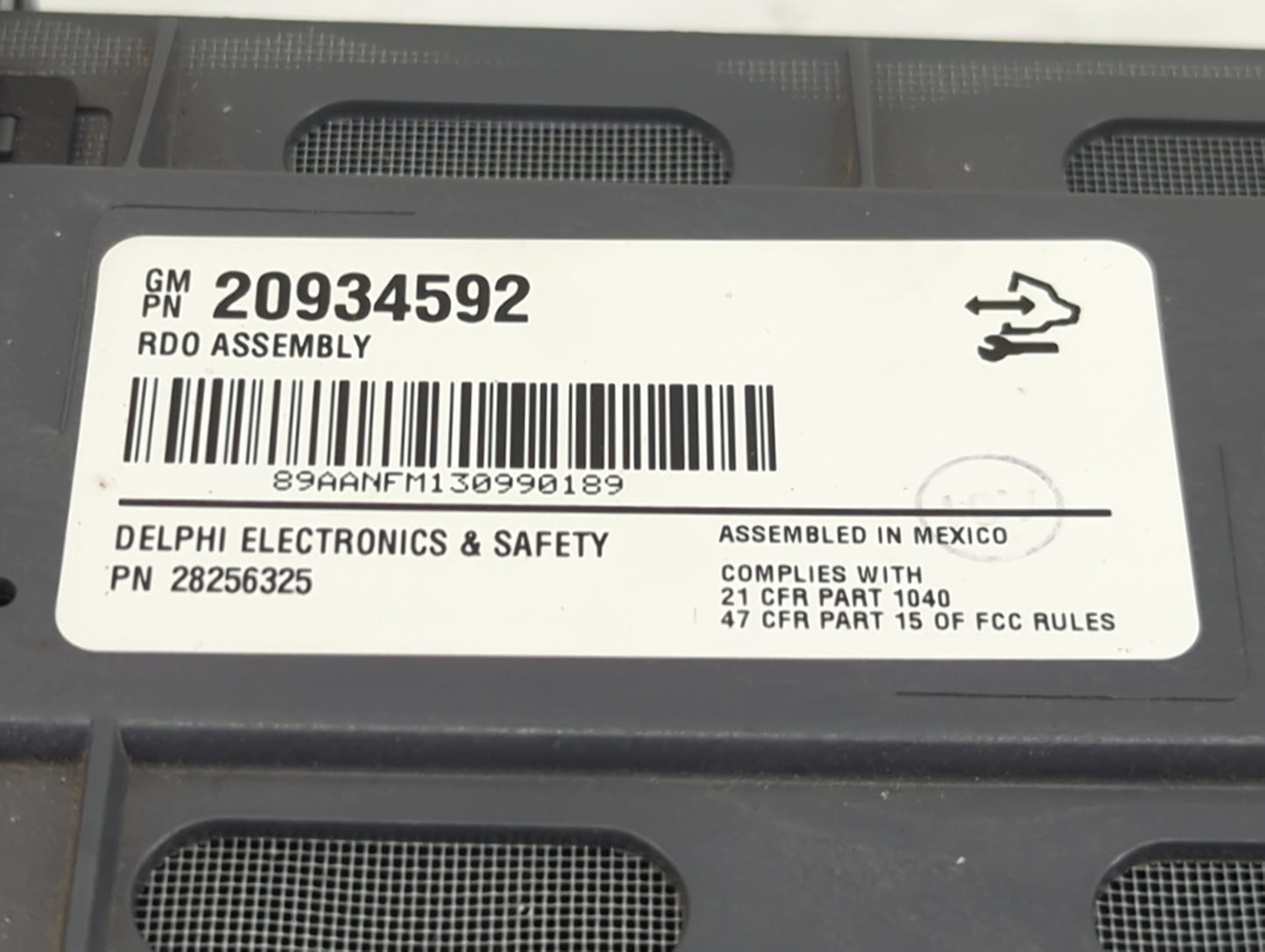 2011 Chevrolet Silverado 1500 Pickup Radio AM FM Cd Player Receiver Replacement P/N:20934592 Fits OEM Used Auto Parts - Oemu