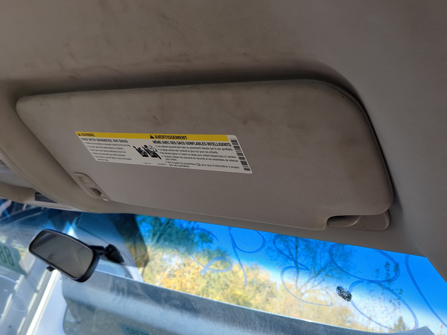 2011 Chevrolet Silverado 1500 Pickup Sun Visor Shade Replacement Passenger Right Mirror Fits OEM Used Auto Parts - Oemusedau