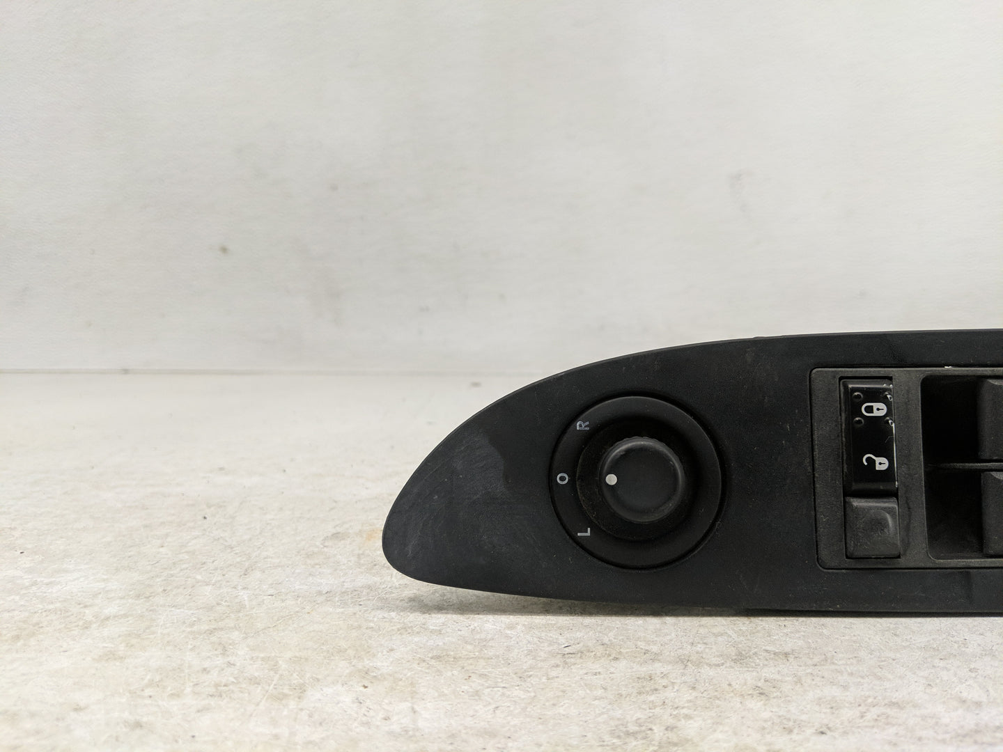 2007-2014 Chevrolet Silverado 2500 Master Power Window Switch Replacement Driver Side Left P/N:04602780AA Fits OEM Used Auto