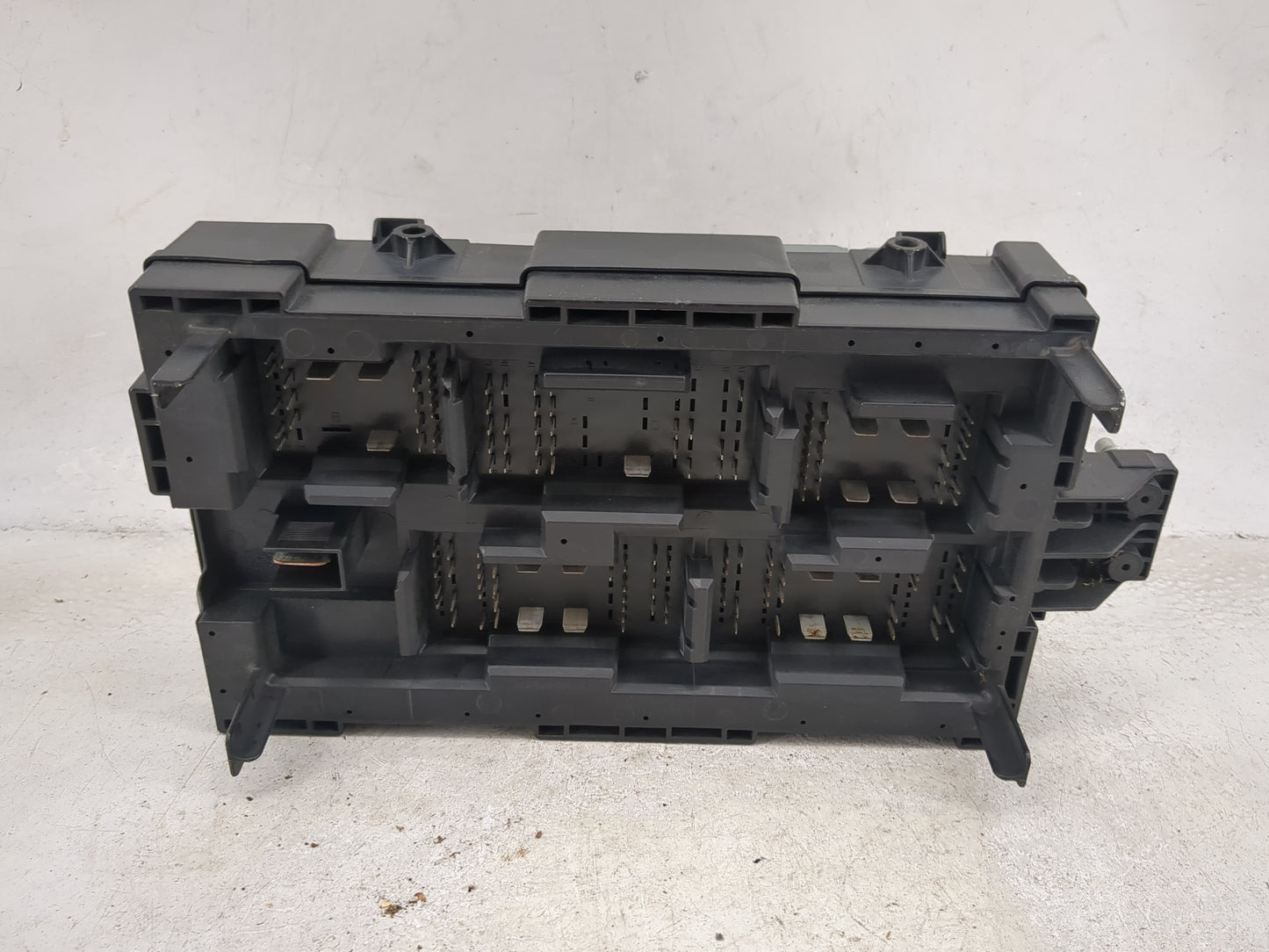 2011 Chevrolet Silverado 2500 Fusebox Fuse Box Panel Relay Module P/N:20978811_01 3470-03, 13500114 Fits Fits 2010 2012 2013