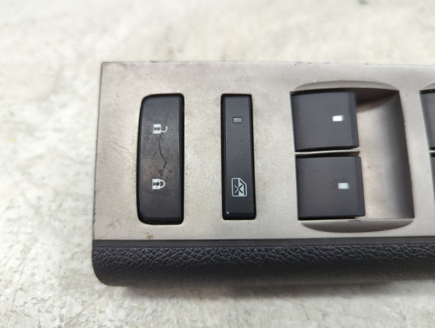 2011 Chevrolet Silverado 2500 Master Power Window Switch Replacement Driver Side Left P/N:20945129 SANAD1243B Fits OEM Used 