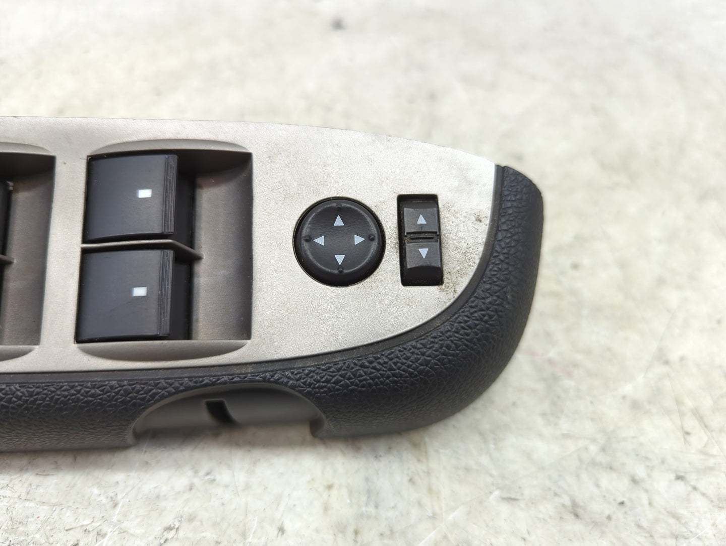 2011 Chevrolet Silverado 2500 Master Power Window Switch Replacement Driver Side Left P/N:20945129 SANAD1243B Fits OEM Used 