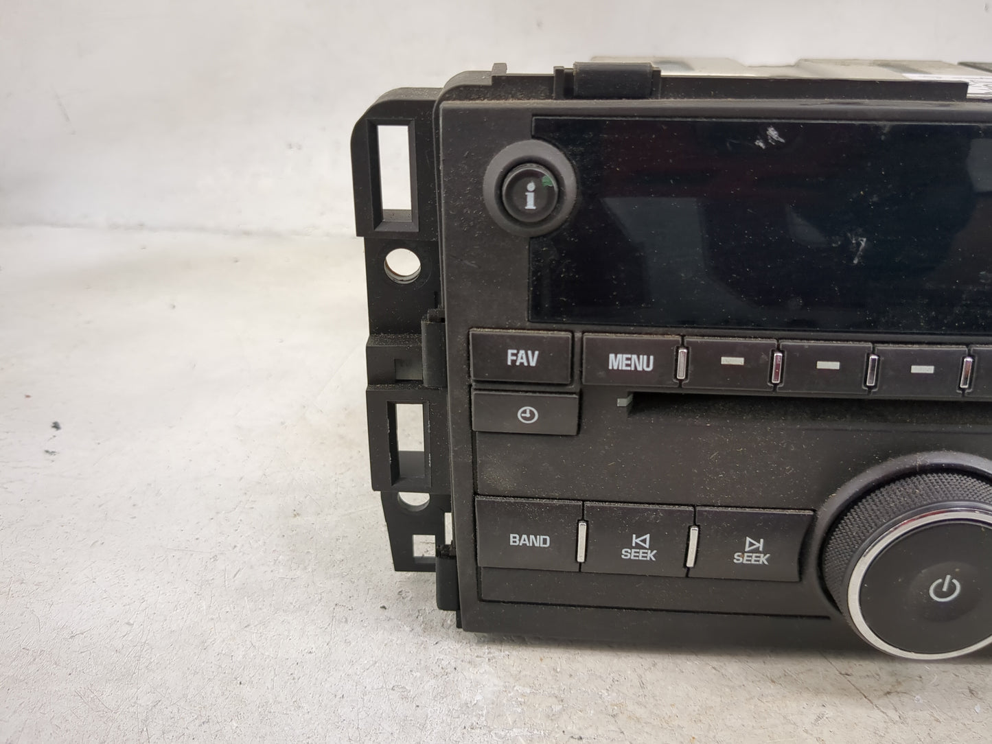 2007-2014 Chevrolet Silverado 2500 Radio AM FM Cd Player Receiver Replacement P/N:20934592 28256325 Fits OEM Used Auto Parts