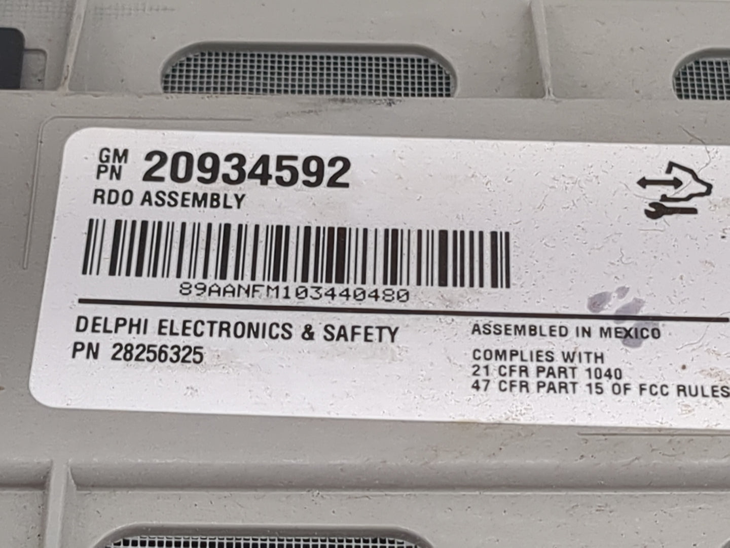 2007-2014 Chevrolet Silverado 2500 Radio AM FM Cd Player Receiver Replacement P/N:20934592 28256325 Fits OEM Used Auto Parts