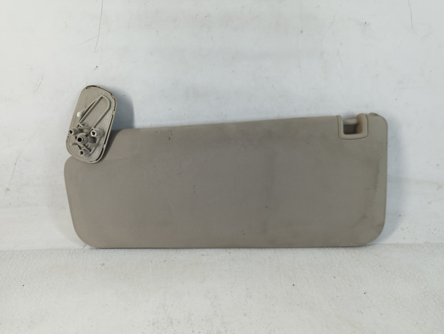 2007-2014 Chevrolet Silverado 2500 Sun Visor Shade Replacement Driver Left Mirror Fits OEM Used Auto Parts - Oemusedautopart