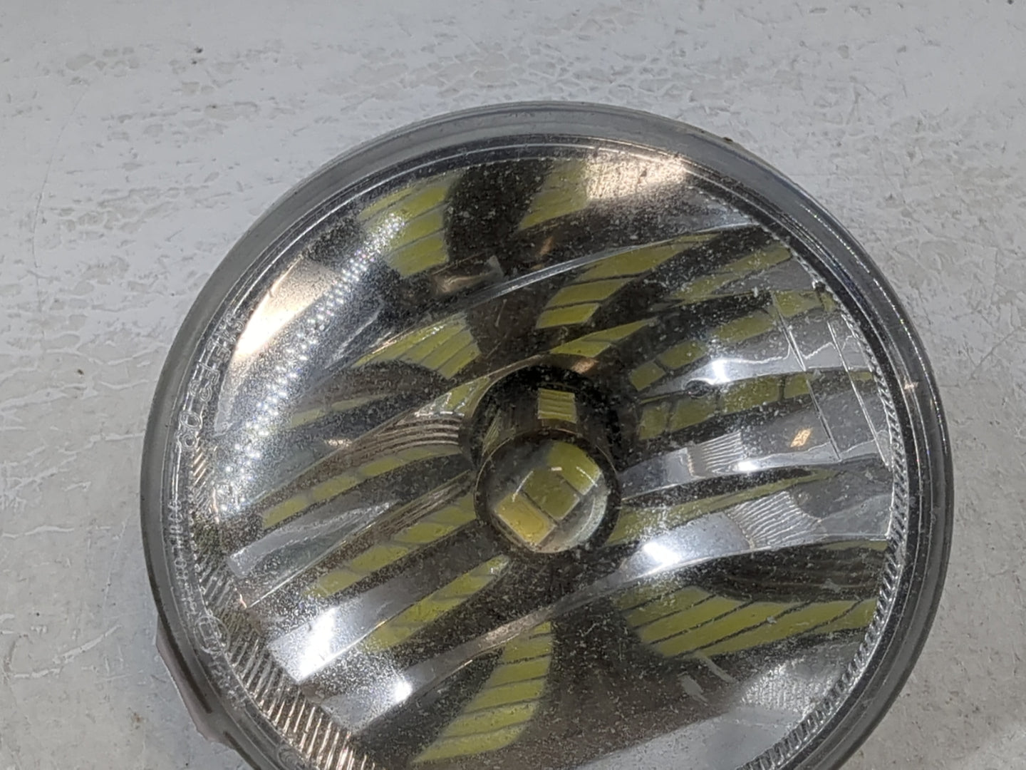 2007-2014 Chevrolet Suburban 1500 Passenger Right Oem Front Light Lamp - Oemusedautoparts1.com