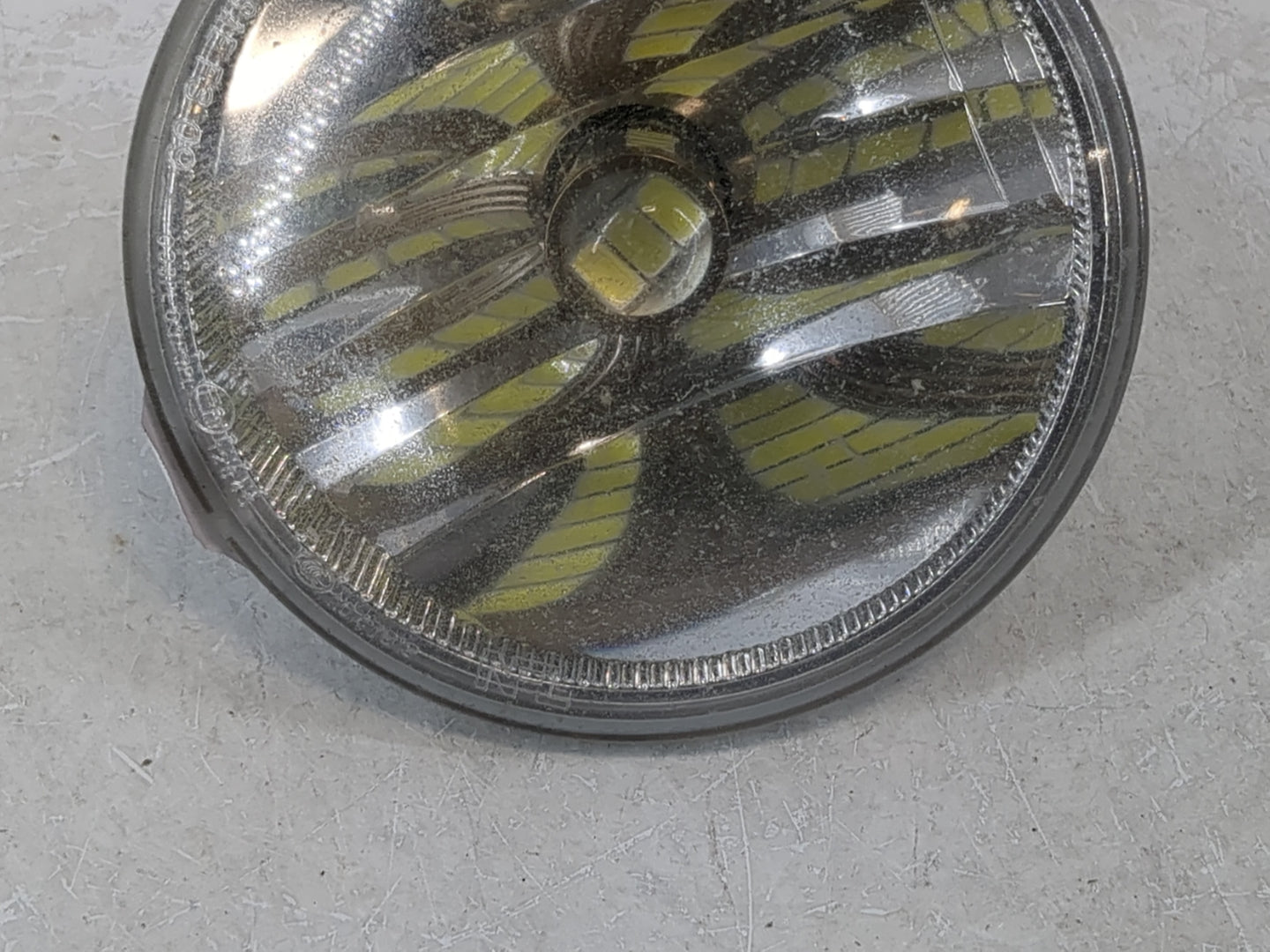 2007-2014 Chevrolet Suburban 1500 Passenger Right Oem Front Light Lamp - Oemusedautoparts1.com