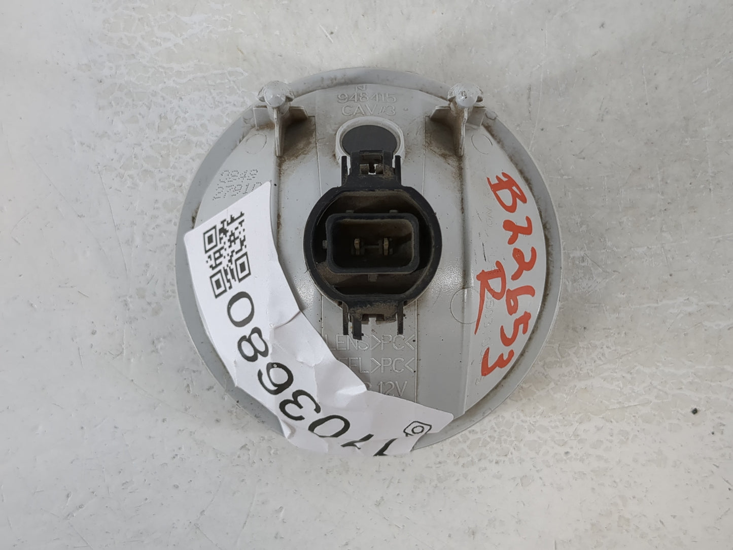 2007-2014 Chevrolet Suburban 1500 Passenger Right Oem Front Light Lamp - Oemusedautoparts1.com