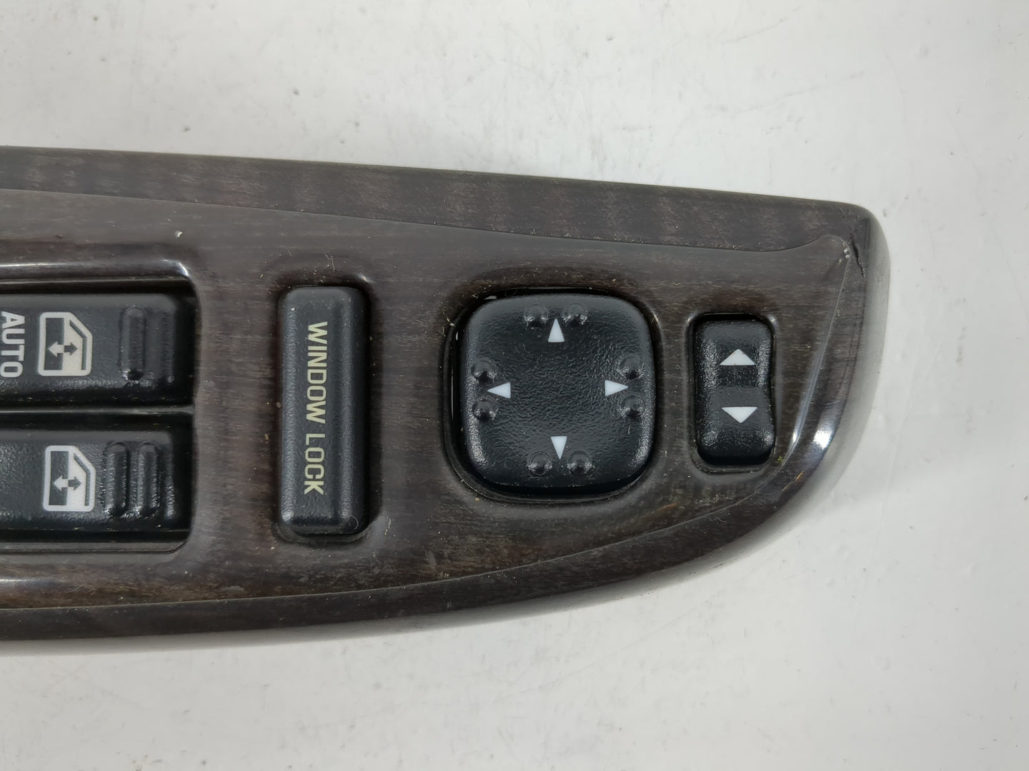 2000-2002 Chevrolet Suburban 1500 Master Power Window Switch Replacement Driver Side Left P/N:205836 Fits Fits 2000 2001 200