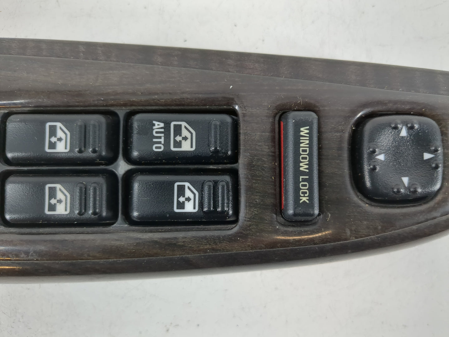 2000-2002 Chevrolet Suburban 1500 Master Power Window Switch Replacement Driver Side Left P/N:205836 Fits Fits 2000 2001 200