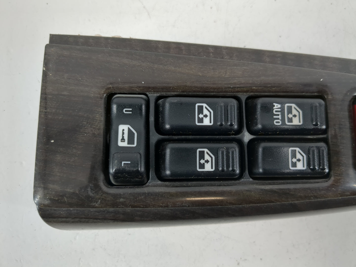 2000-2002 Chevrolet Suburban 1500 Master Power Window Switch Replacement Driver Side Left P/N:205836 Fits Fits 2000 2001 200