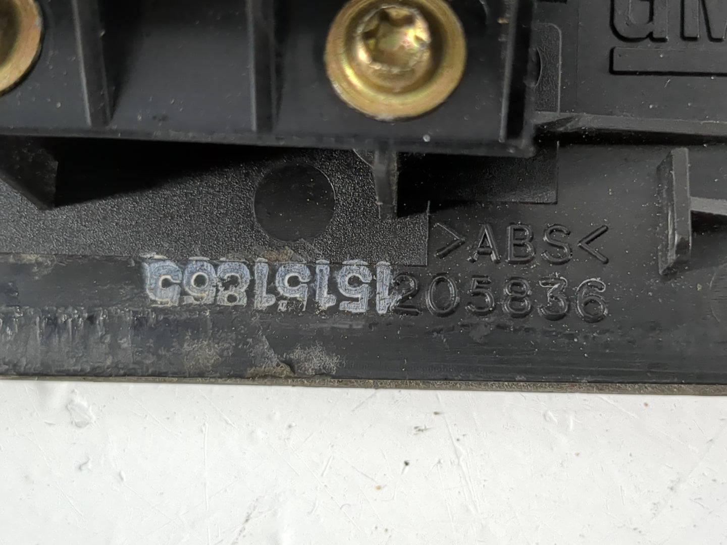 2000-2002 Chevrolet Suburban 1500 Master Power Window Switch Replacement Driver Side Left P/N:205836 Fits Fits 2000 2001 200