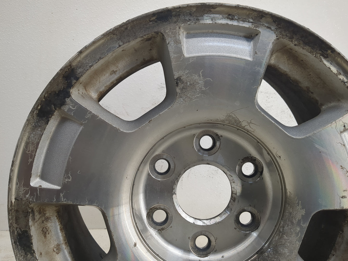 2007-2014 Chevrolet Suburban 1500 Oem Wheel Rim 1168434 - Oemusedautoparts1.com
