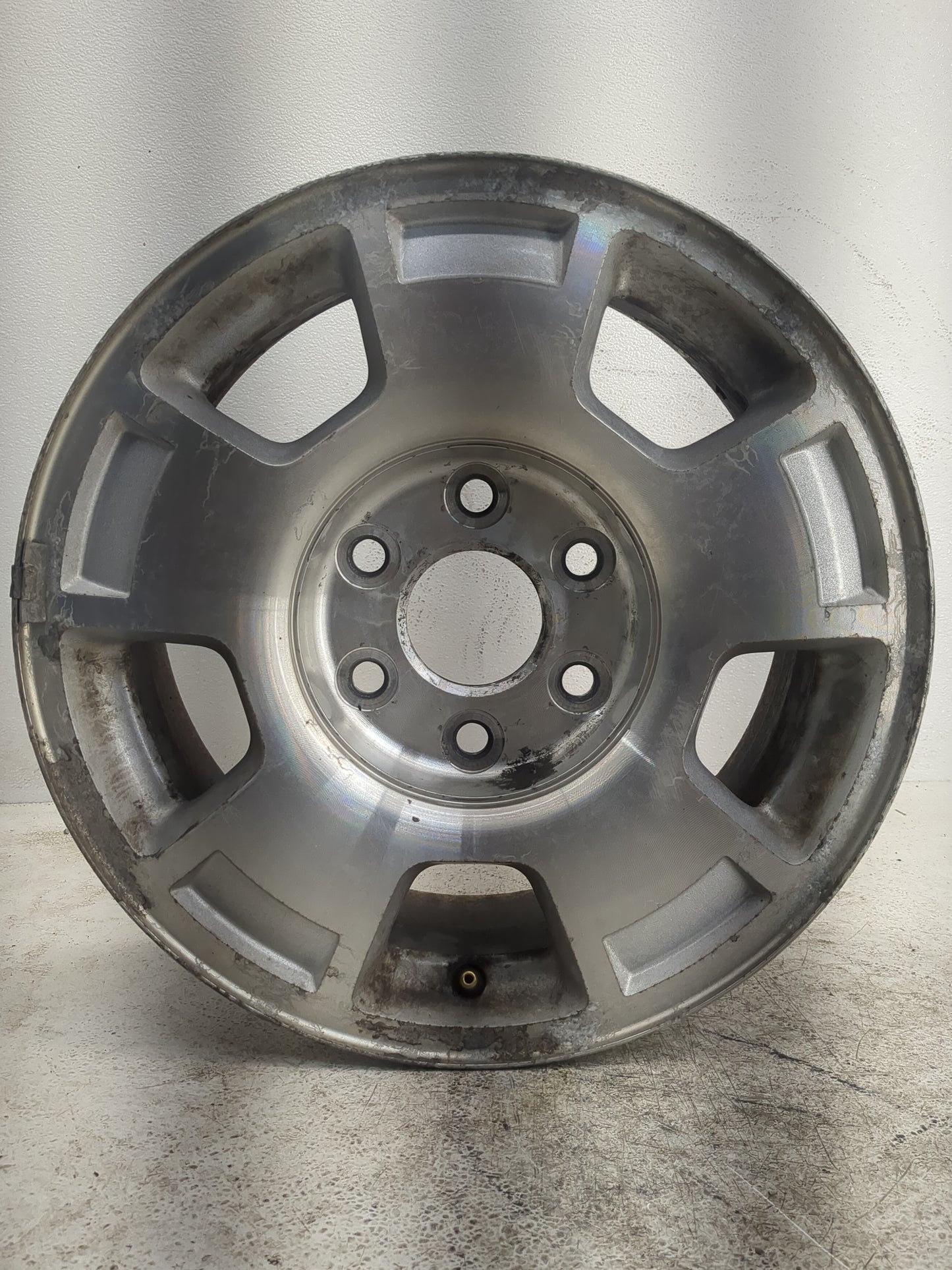 2007-2014 Chevrolet Suburban 1500 Oem Wheel Rim - Oemusedautoparts1.com