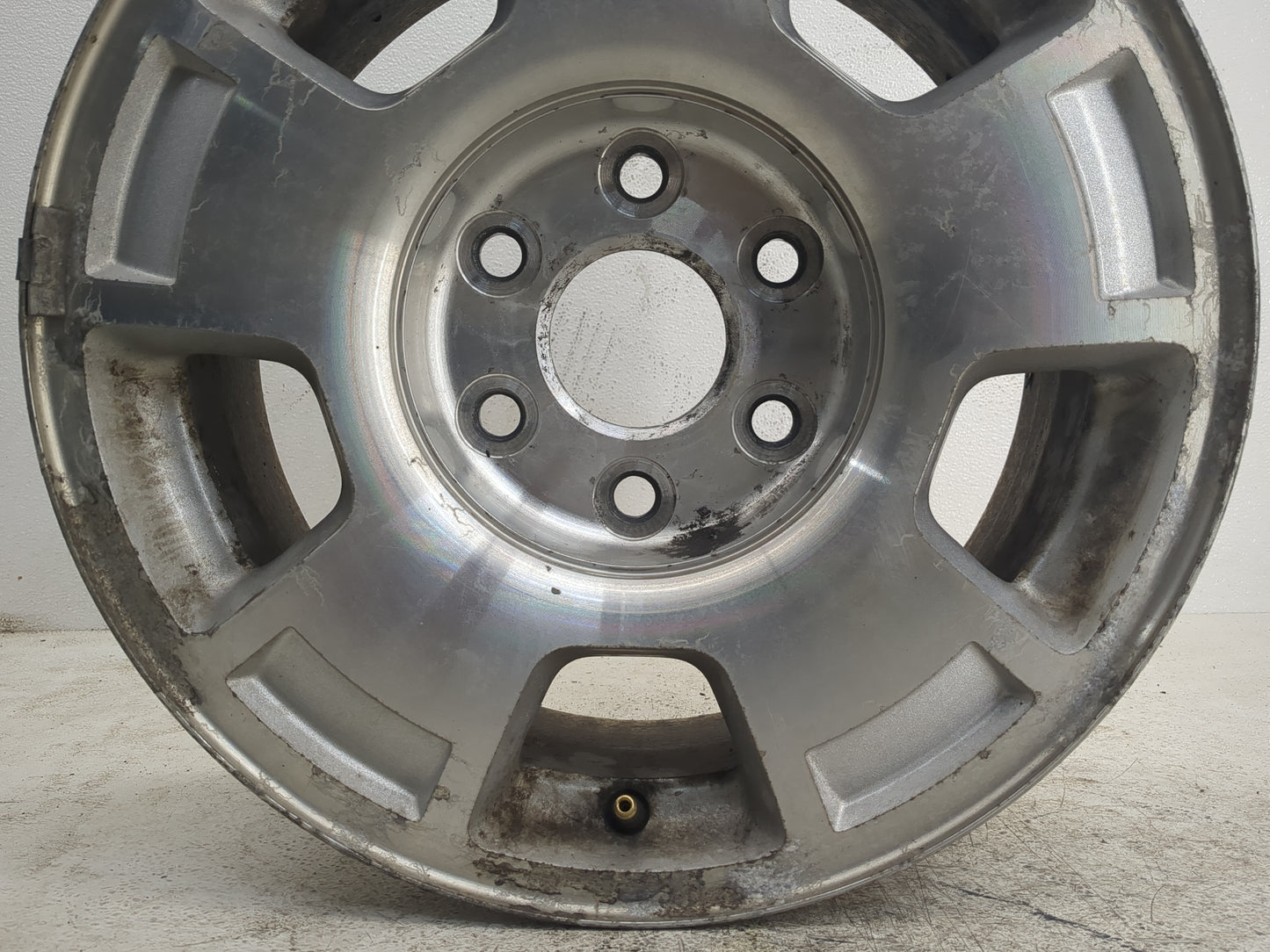 2007-2014 Chevrolet Suburban 1500 Oem Wheel Rim - Oemusedautoparts1.com