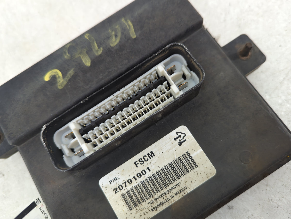 2010-2012 Chevrolet Suburban 1500 Fuel Pump Control Module - Oemusedautoparts1.com
