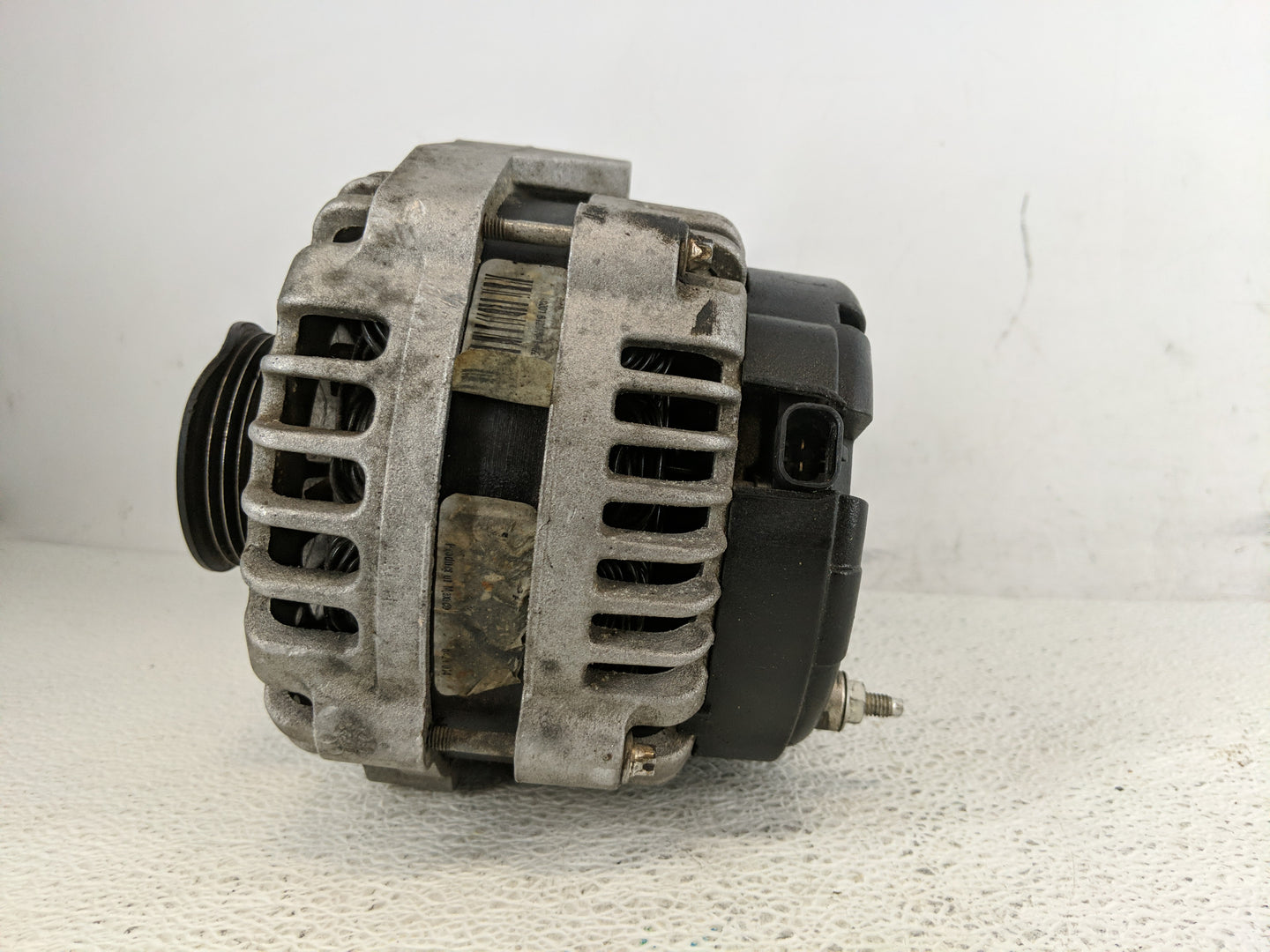 2007-2014 Chevrolet Suburban 1500 Alternator Replacement Generator Charging Assembly Engine OEM Fits OEM Used Auto Parts - O