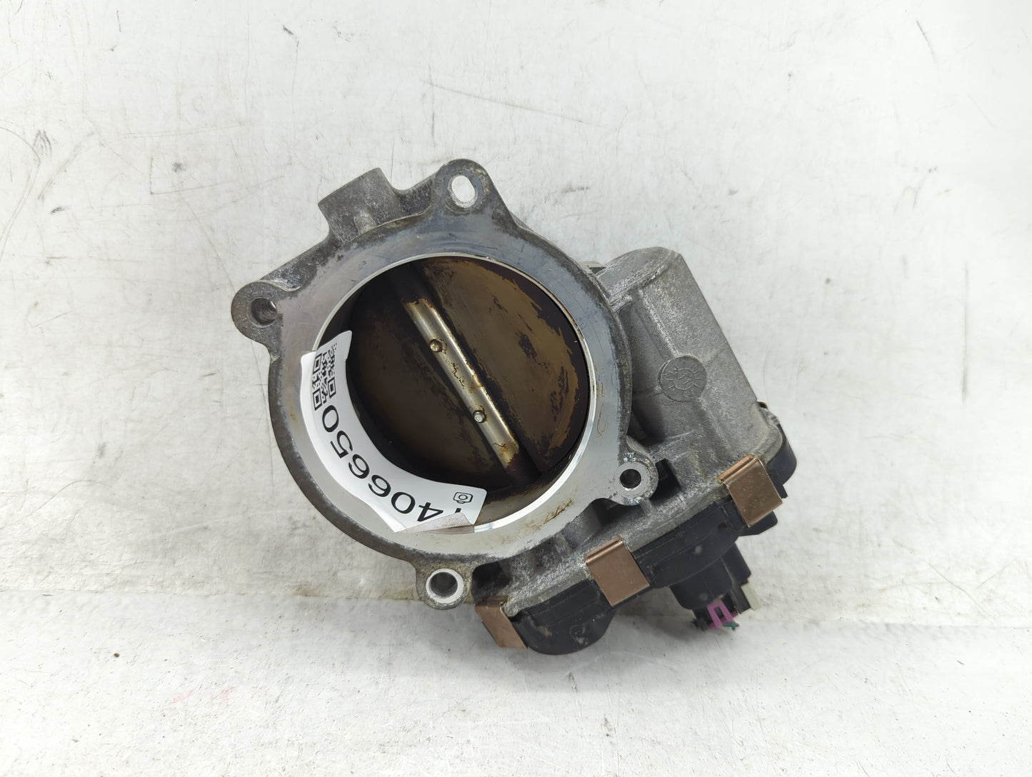 2009-2014 Chevrolet Suburban 1500 Throttle Body Fits Fits 2009 2010 2011 2012 2013 2014 2015 OEM Used Auto Parts - Oemusedau