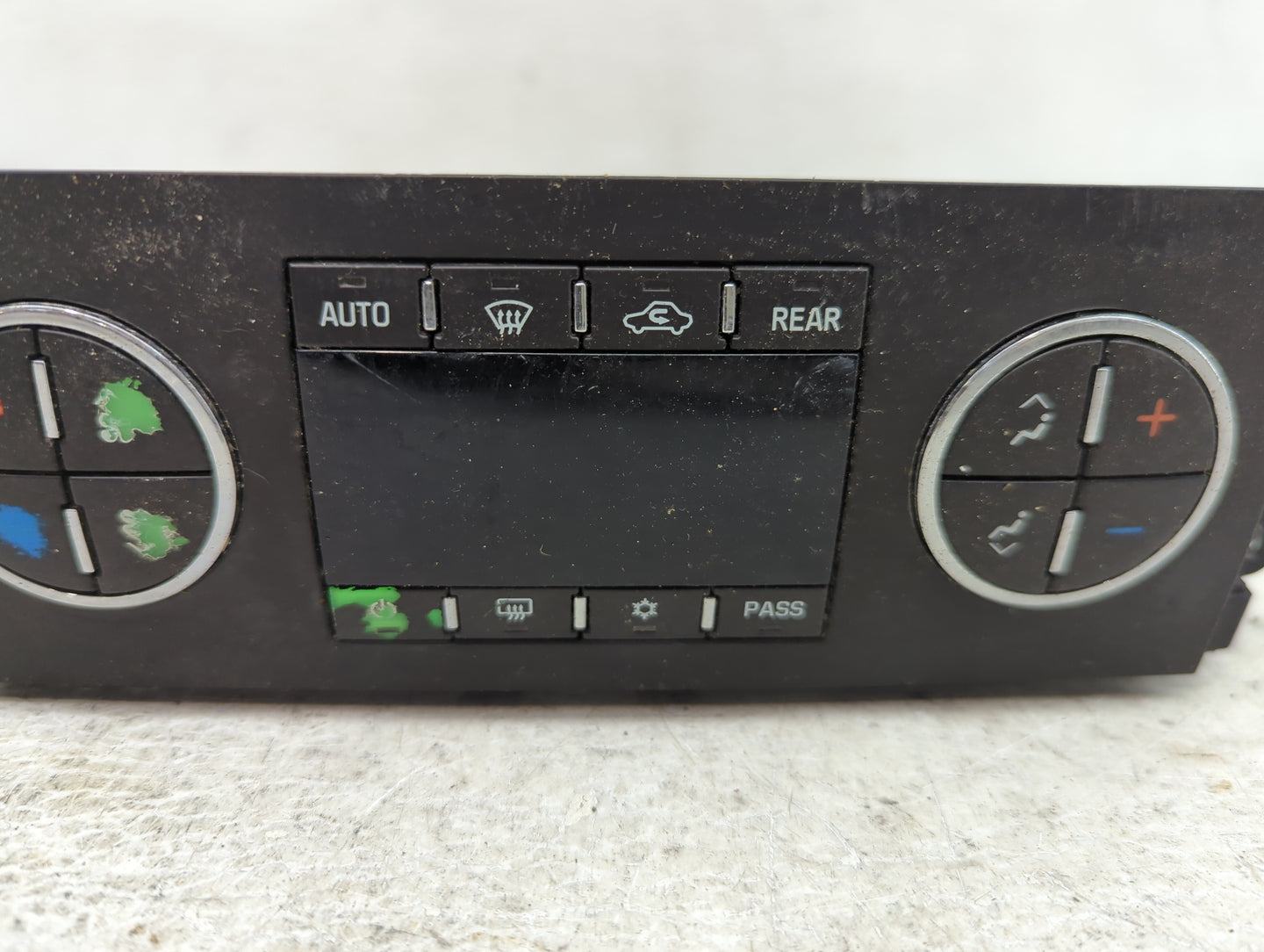 2007-2011 Chevrolet Suburban 1500 Climate Control Module Temperature AC/Heater Replacement P/N:25936130 Fits OEM Used Auto P