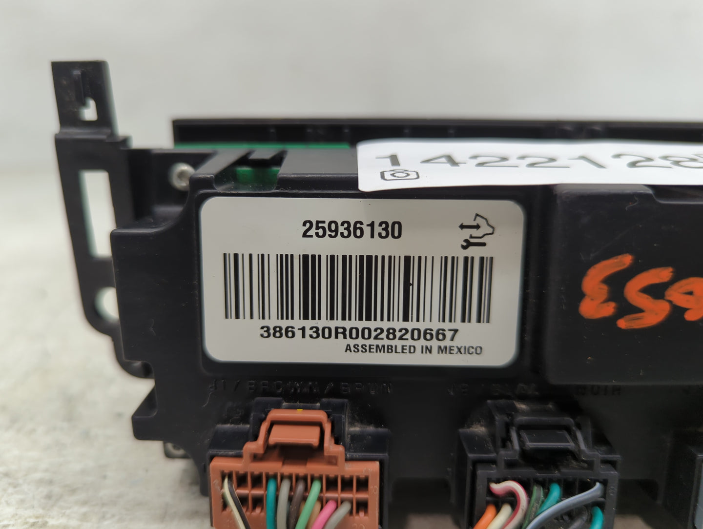2007-2011 Chevrolet Suburban 1500 Climate Control Module Temperature AC/Heater Replacement P/N:25936130 Fits OEM Used Auto P